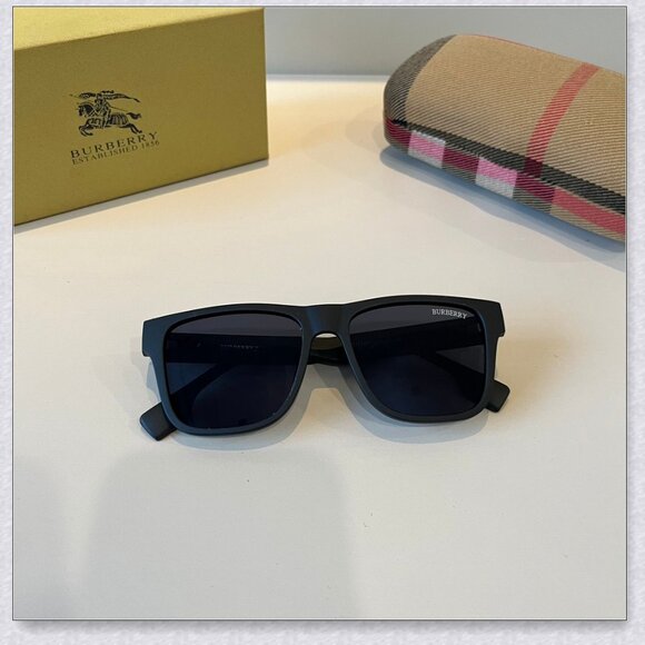 Burberry Black & Blue Square Sunglasses main image 7